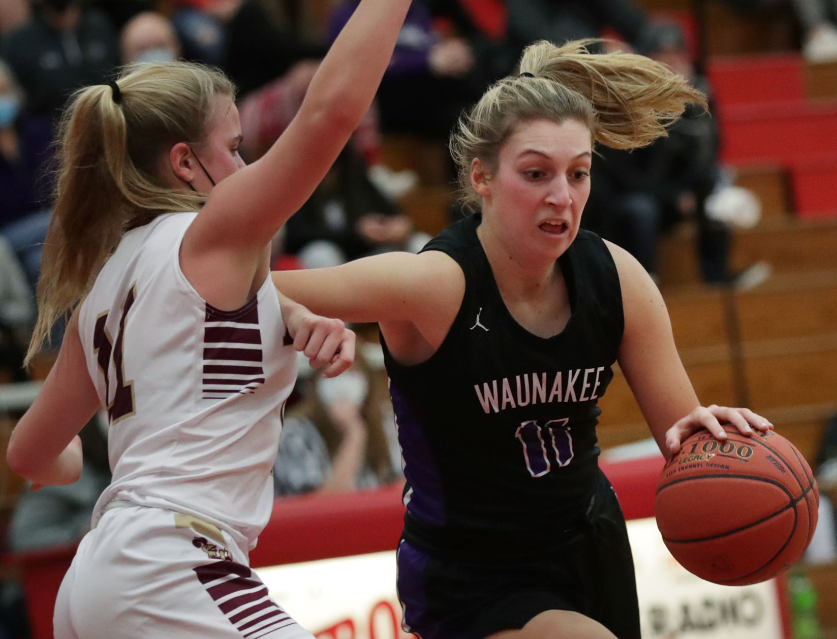 20220115_06_Edgewood_Waunakee_0593_AJA-01152022221752